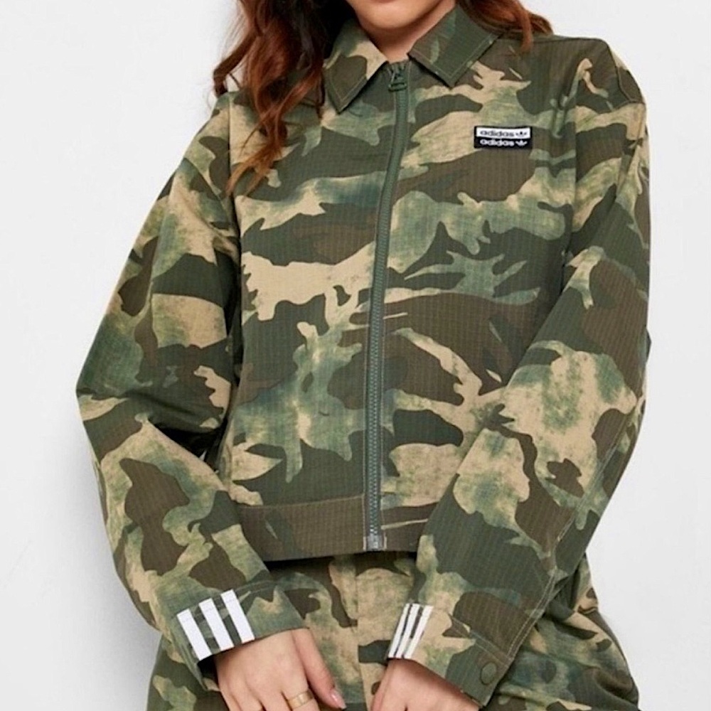 ADIDAS Camouflage Striped cropped jacket. Small. Fits like a medium. Worn once